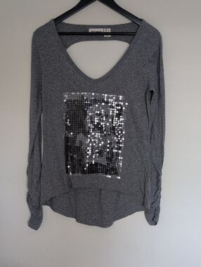 Dkny Silver Sequin V-Neck Long Sleeve Tee